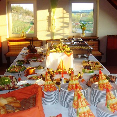 Landhotel Weingut Schulze فرايبورغ المظهر الخارجي الصورة
