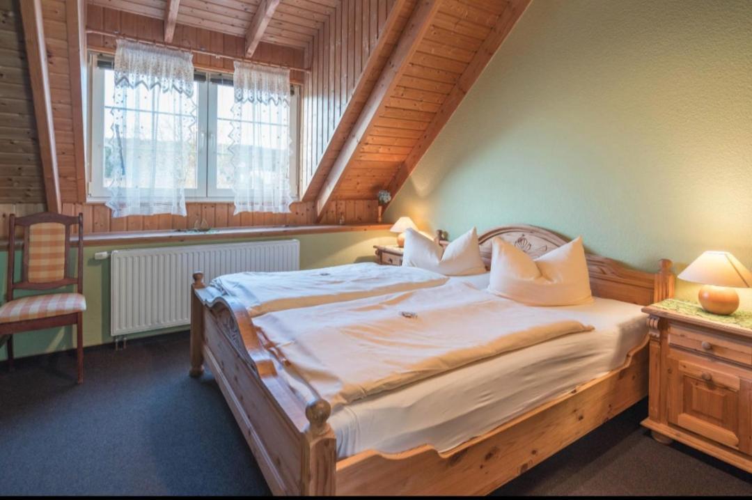 Landhotel Weingut Schulze فرايبورغ المظهر الخارجي الصورة