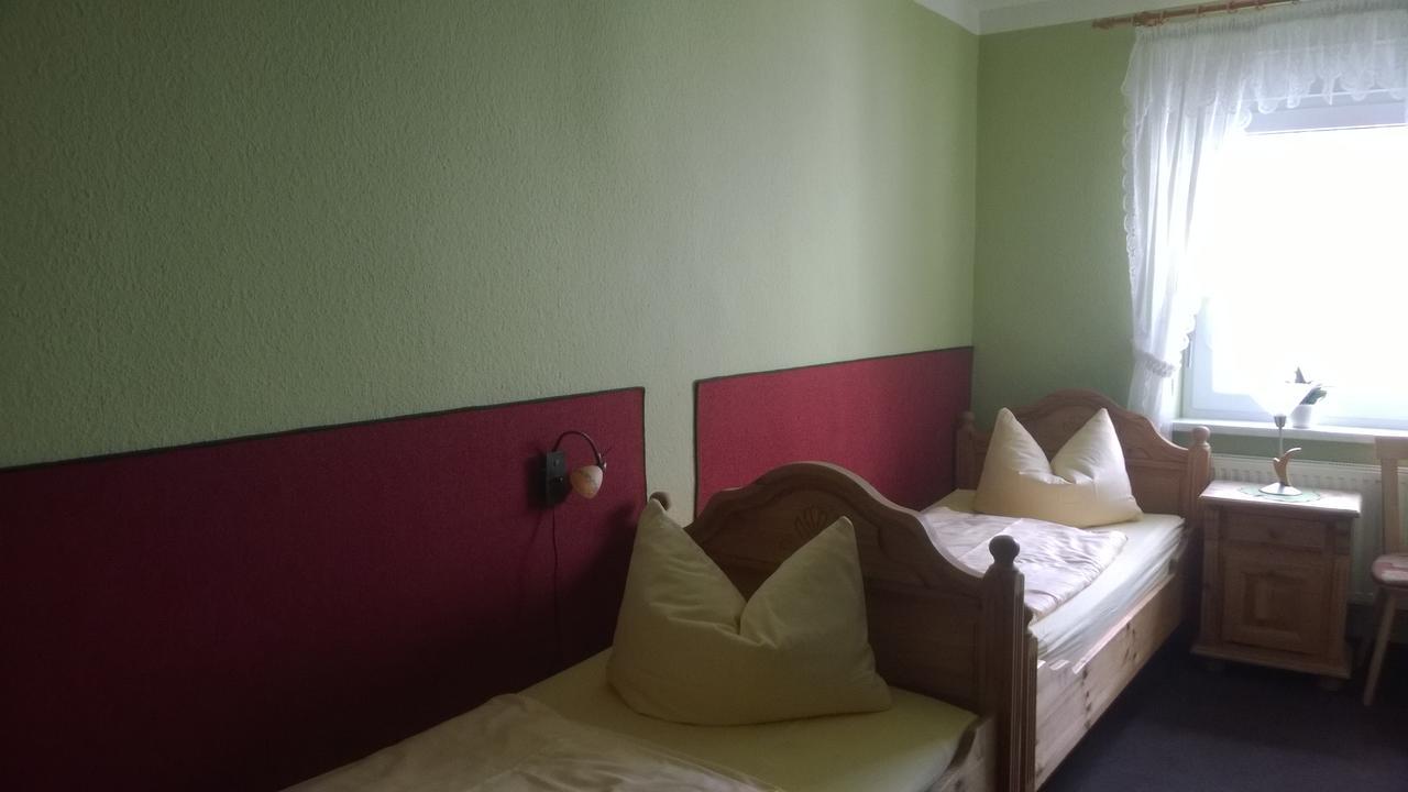 Landhotel Weingut Schulze فرايبورغ المظهر الخارجي الصورة